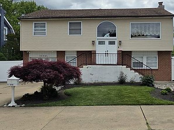 1316 Brown Ave
