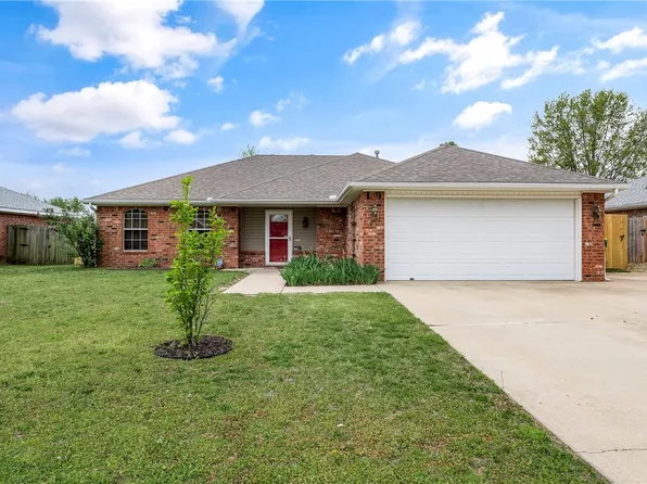 891 Honeysuckle Dr, Centerton, AR 72719