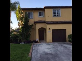 10151 SW 18th St, Hollywood, FL 33025