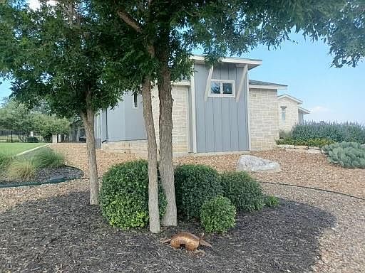 2nd image of 1017 Cielo Dr