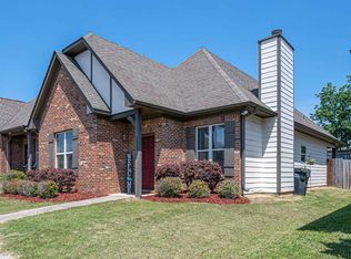 1217 Savannah Ln, Calera, AL 35040