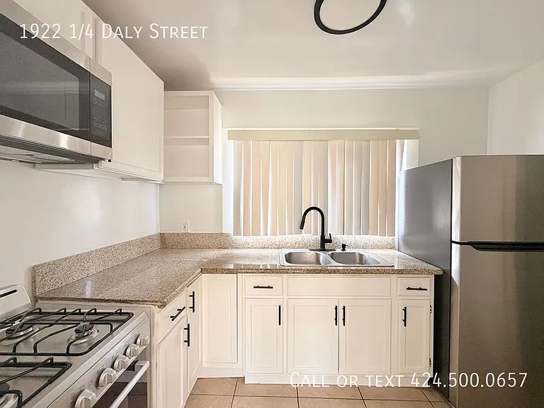 1922 1/4 Daly St — Photo 5