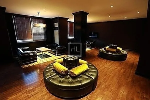 Rented by Highline Residential | media 8