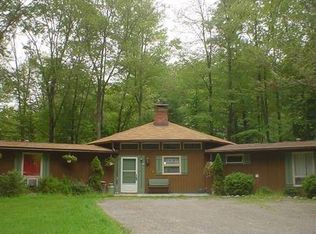 272 Old Chimney Ridge Rd, Montague, NJ 07827