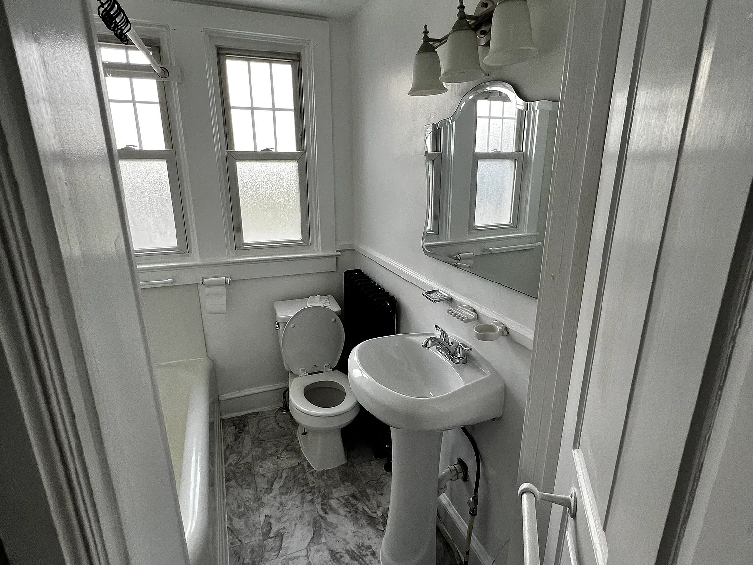 2 bed, $1,400 — Photo 3
