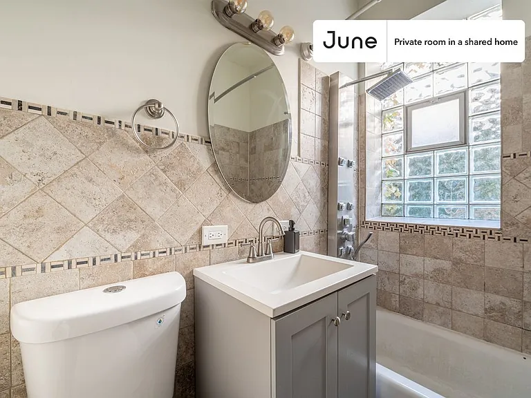 3020 N Sawyer Ave #C — Photo 9