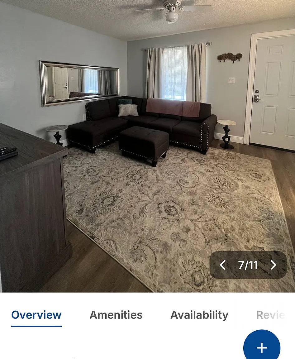Cozy upscale condo close to beaches and downtown — Photo 1