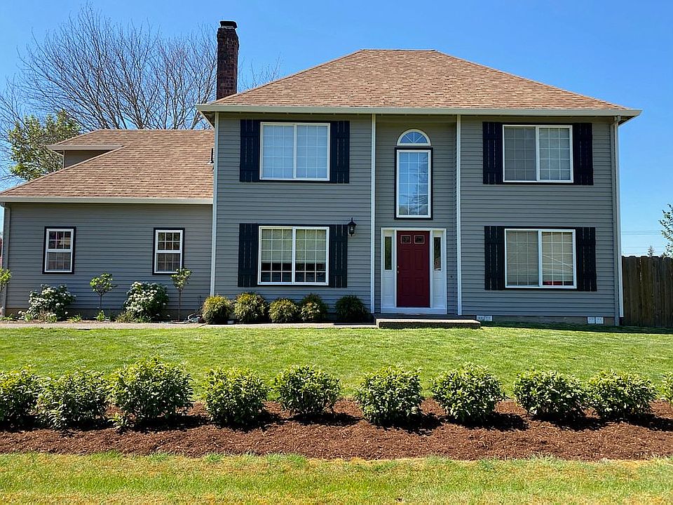 1st image of 183 NE Debra Ct