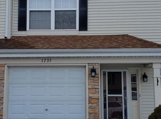 1735 W Chrysler Dr, Belvidere, IL 61008
