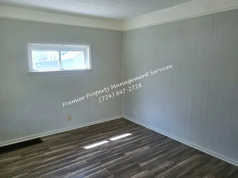 509 Blaine St — Photo 2