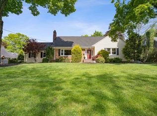 2137 Buttonwood Ln, Scotch Plains, NJ 07076