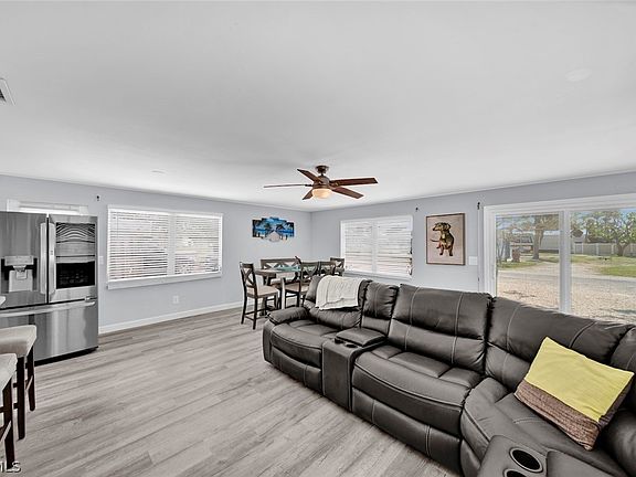 3rd image of 16890 Banyon Dr