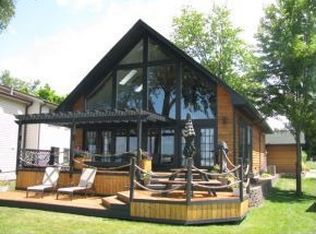 2116 Wolfs Point Dr, Rochester, IN 46975