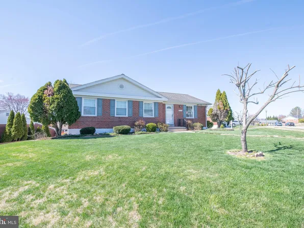 9008 Perring Park Rd, Parkville, MD 21234