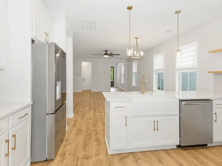 8826 Credence Dr — Photo 6