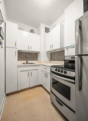 Sold by Compass | media 6