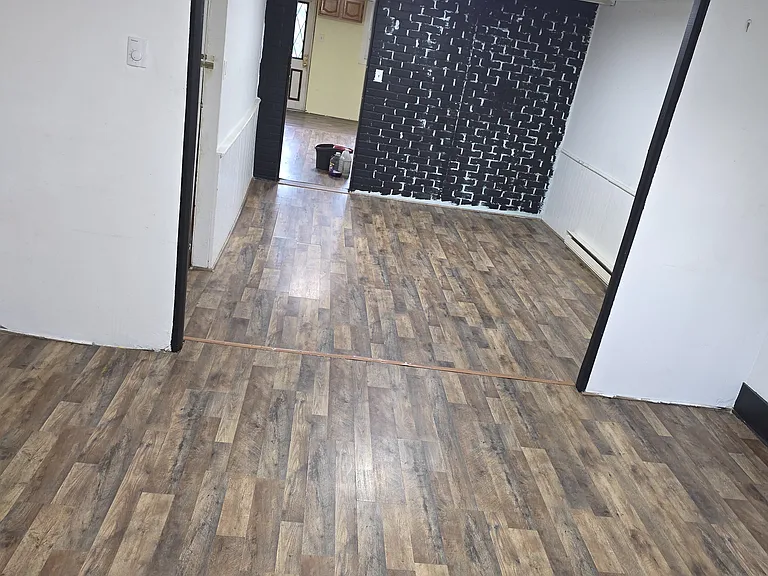 323 N Vine St — Photo 18