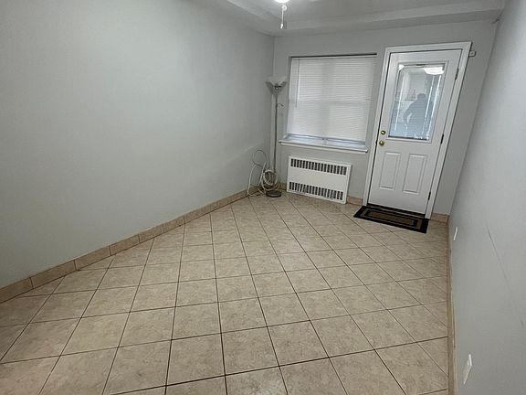 4th image of 297 Bay 11th St #1