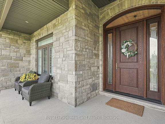 5th image of 129 Sharron Ct
