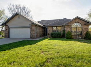 1440 E Logan St, Republic, MO 65738