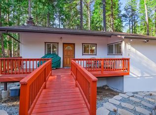 5844 Sierra Springs Dr, Pollock Pines, CA 95726