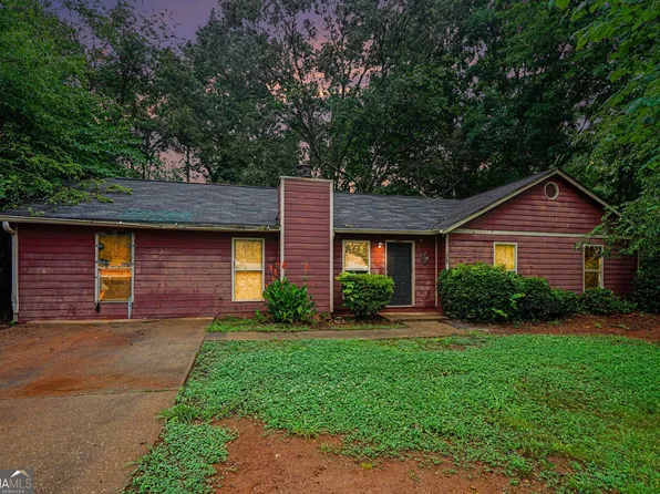 1727 Vauxhall Dr, Lithonia, GA 30058