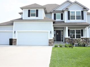 4206 Lake Crest Court St, Saint Joseph, MO 64505