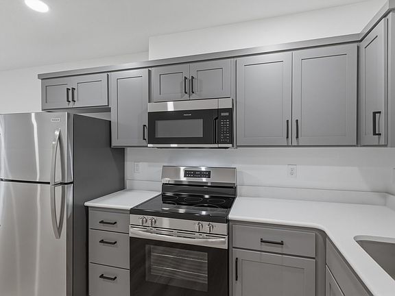 3rd image of 800-838 S 19th St #539-06-834