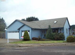 781 Girard Ct, Cottage Grove, OR 97424