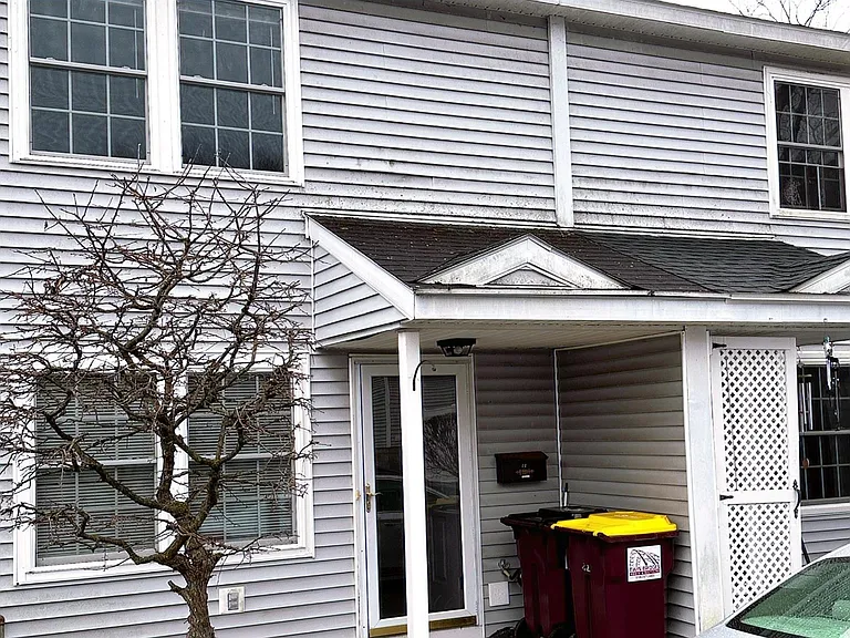 23 Warsaw Ave #22 — Photo 1