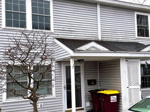 23 Warsaw Ave APT 22, Mechanicville, NY 12118