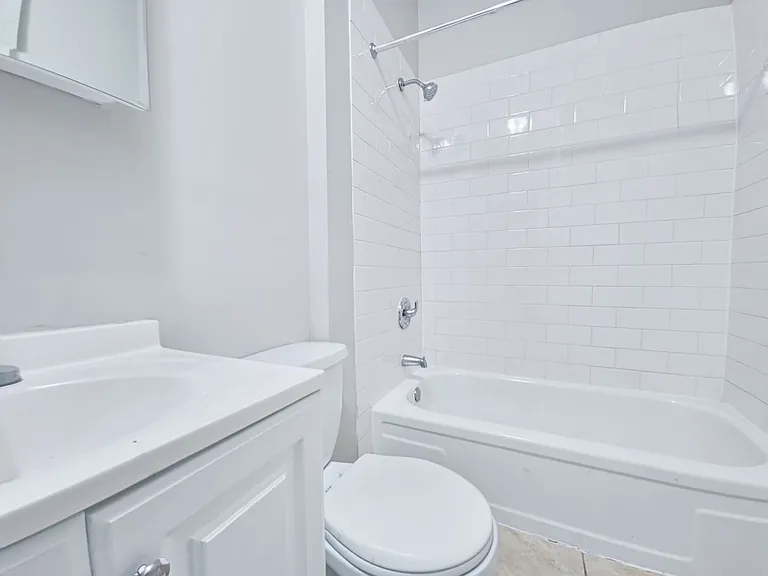 4321 Storer Ave — Photo 14