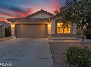 1042 S Clancy Cir, Mesa, AZ 85208