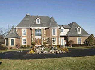 5748 Stanbrook Ln, Gaithersburg, MD 20882