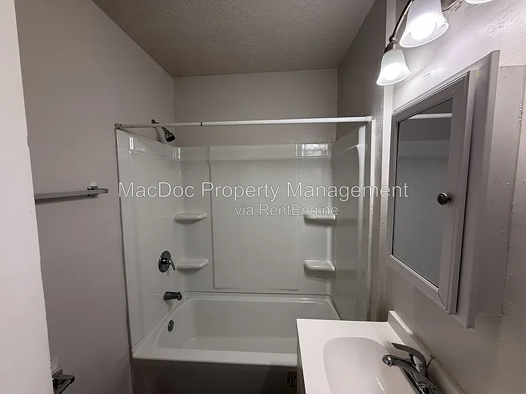 138 Mansfield St — Photo 19