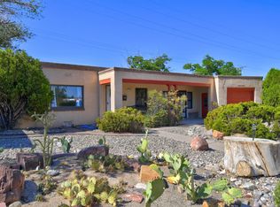 3208 Loma Vista Pl NE, Albuquerque, NM 87106