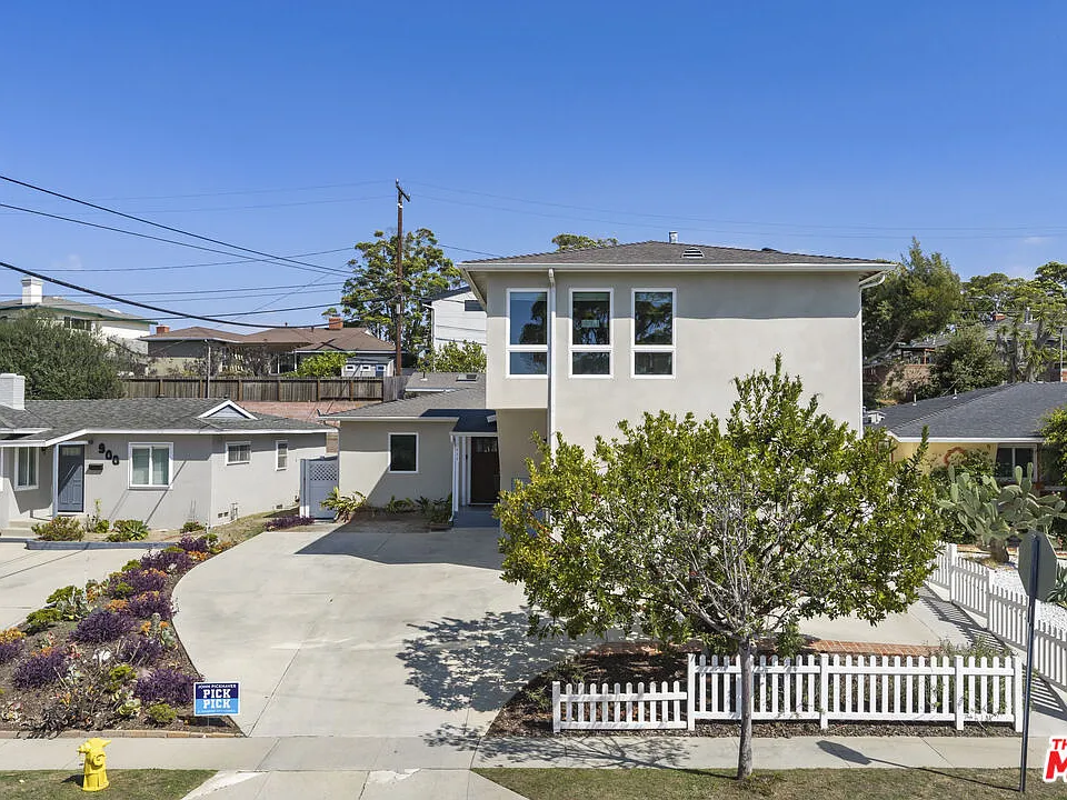 828 McCarthy Ct