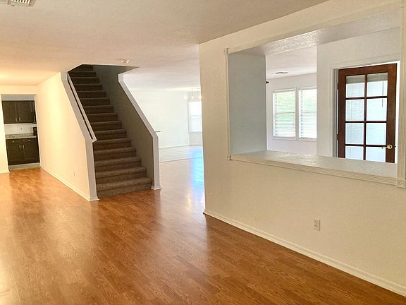 3rd image of 10543 W Villa Chula