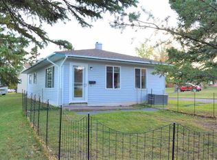 41 Edison Blvd, Silver Bay, MN 55614