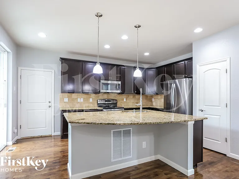 1318 S Duquesne Ct — Photo 6