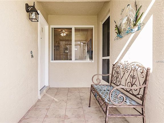 4th image of 12237 SW Kingsway Cir #D-1