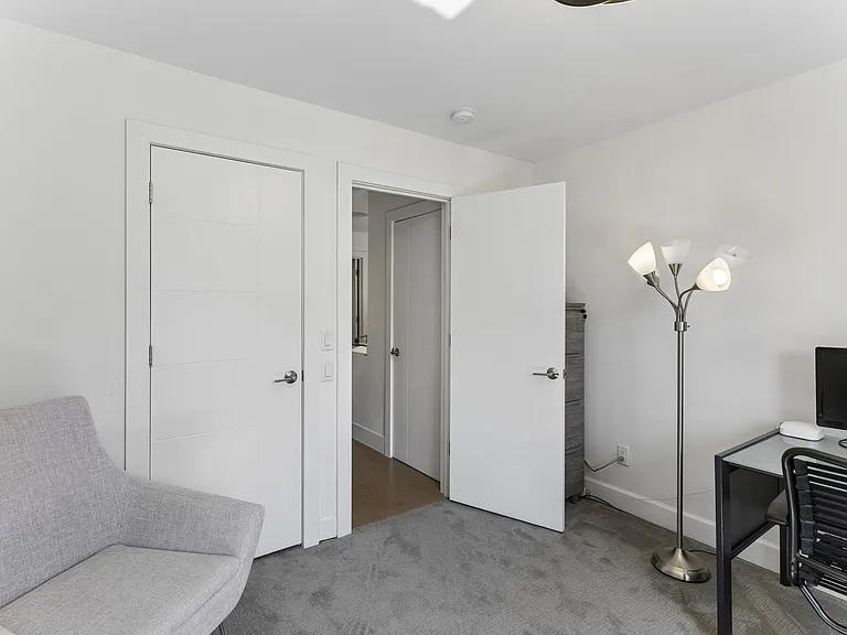 3926 Vailwood Dr — Photo 45