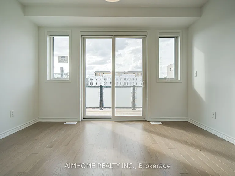 60 Avani Ave — Photo 9
