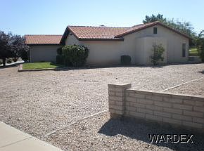 3rd image of 1025 Country Club Dr