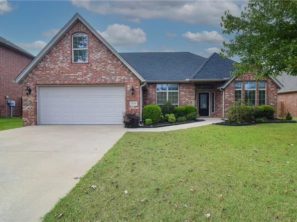 4004 SW Banbury Dr, Bentonville, AR 72713