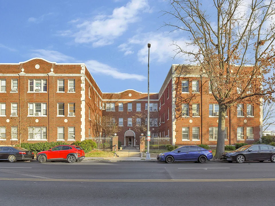 6645 Georgia Ave NW #103