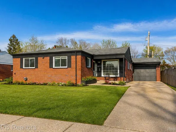 5217 Streefkerk Dr, Warren, MI 48092