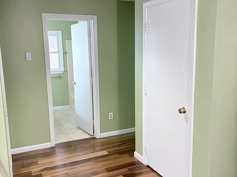 367 Hawkins St #1 — Photo 5