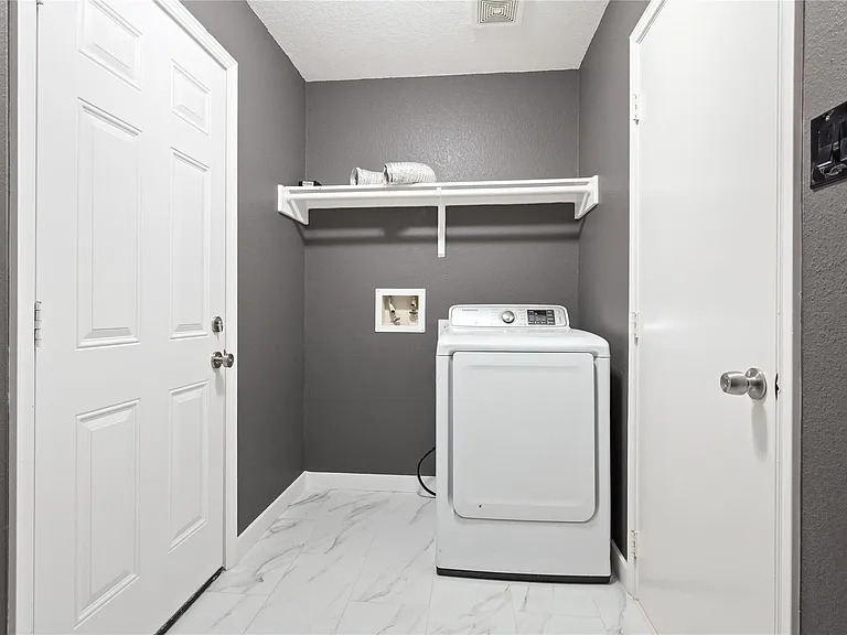 9226 Macmillan Ln — Photo 11