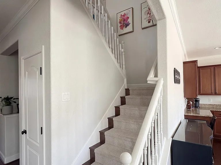1826 Rosemary Dr — Photo 10